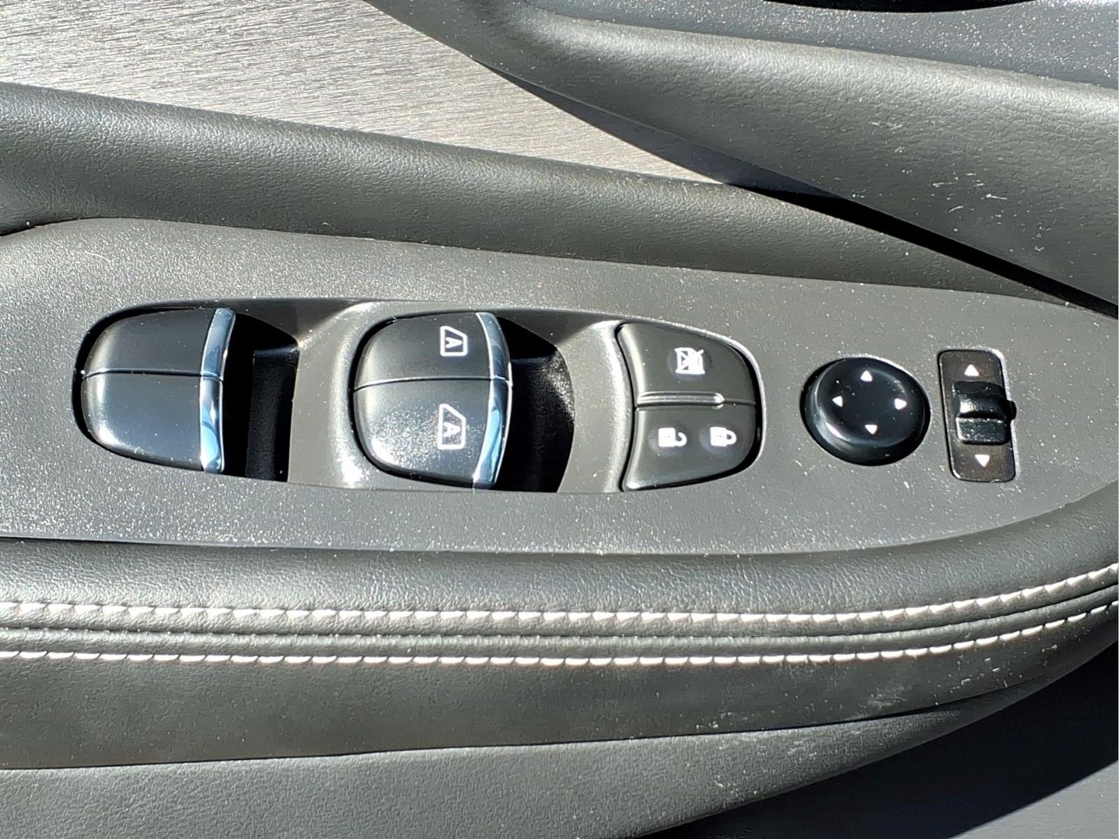 Certified 2022 Nissan Murano SL w/ SL Moonroof Package AWD/4WD image 26