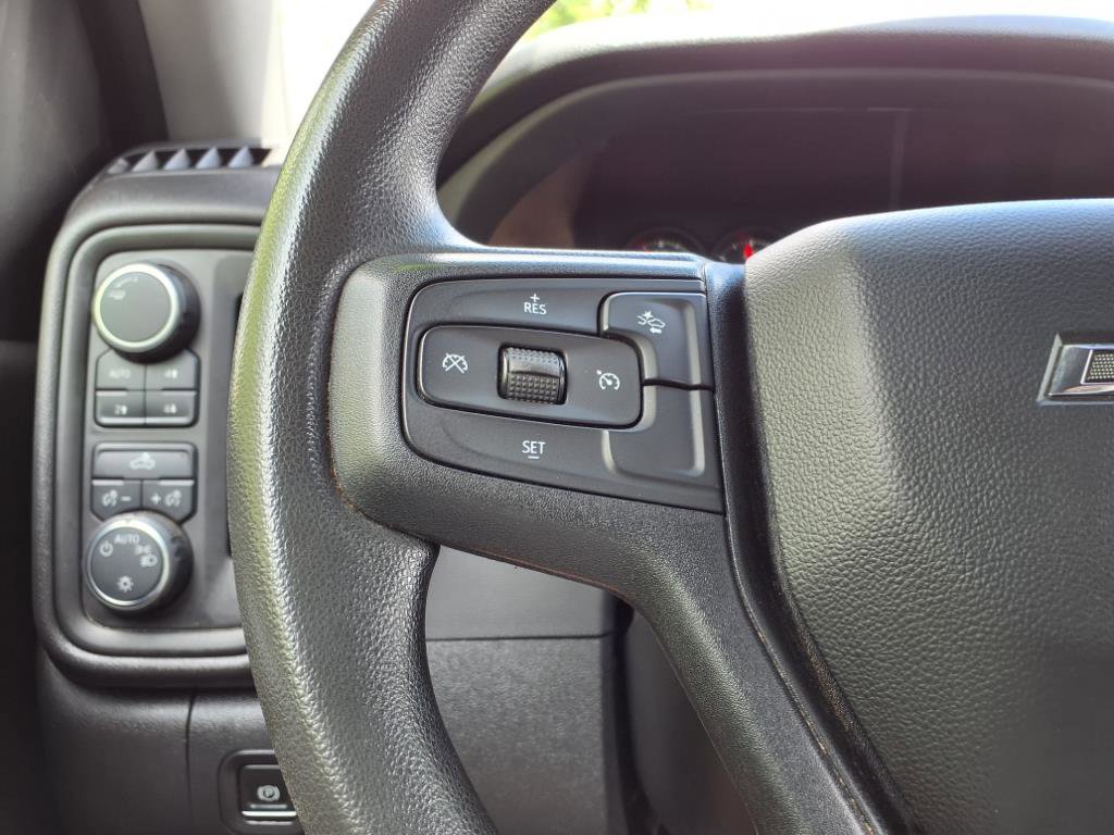 Used 2022 Chevrolet Silverado 1500 Custom Trail Boss AWD/4WD image 15