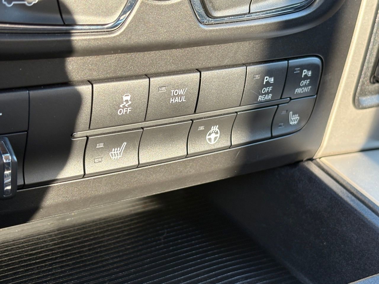 Used 2014 RAM 1500 Lone Star image 25