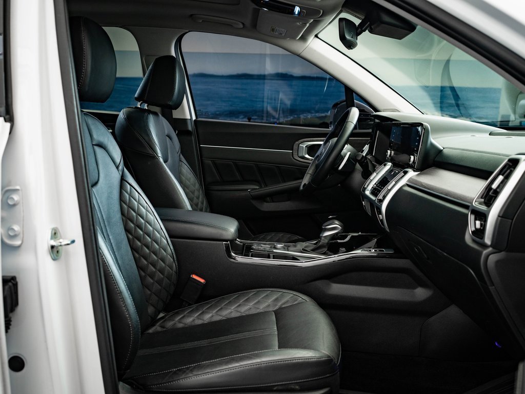 Used 2021 Kia Sorento SX Prestige image 28