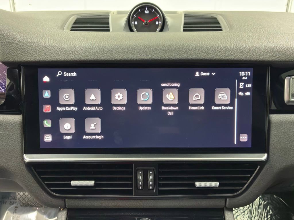 Used 2022 Porsche Cayenne Platinum Edition AWD/4WD image 32