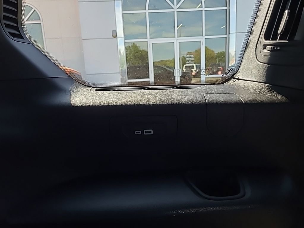 New 2025 Jeep Grand Cherokee L Altitude image 32