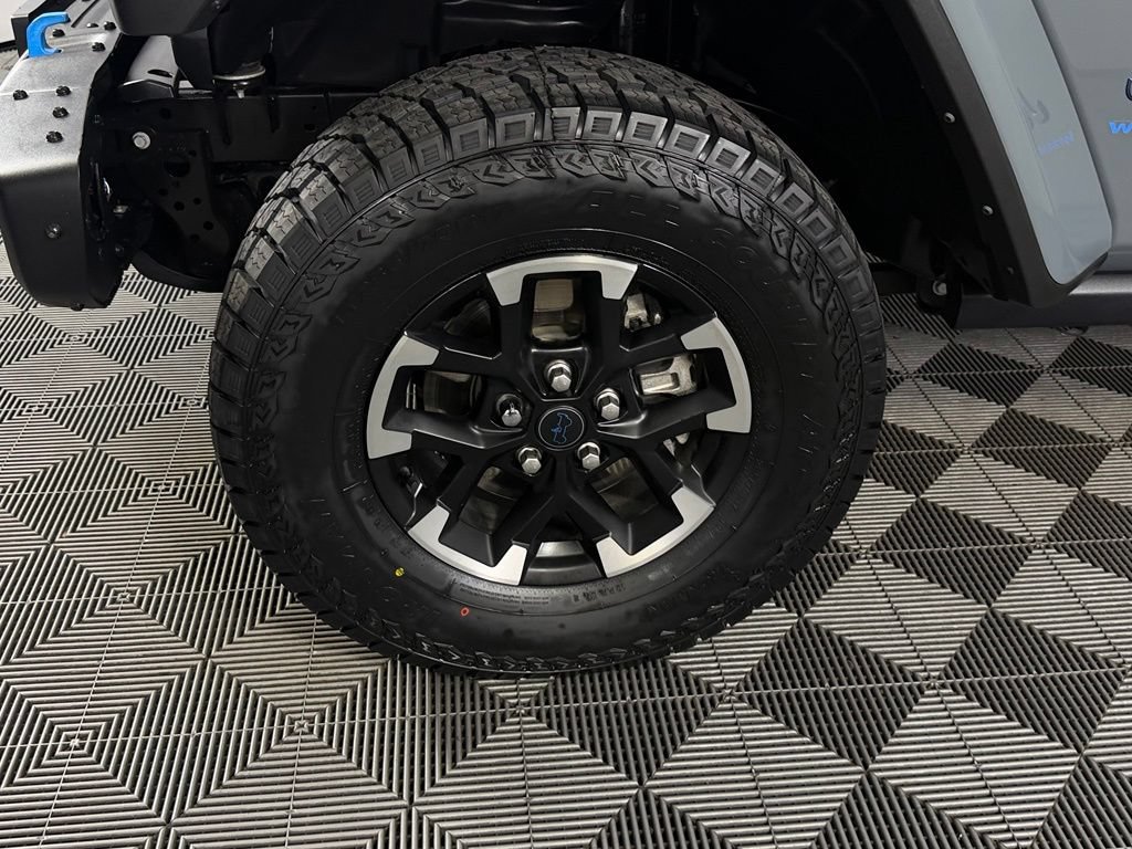 Used 2024 Jeep Wrangler Unlimited Rubicon 4xe AWD/4WD image 11