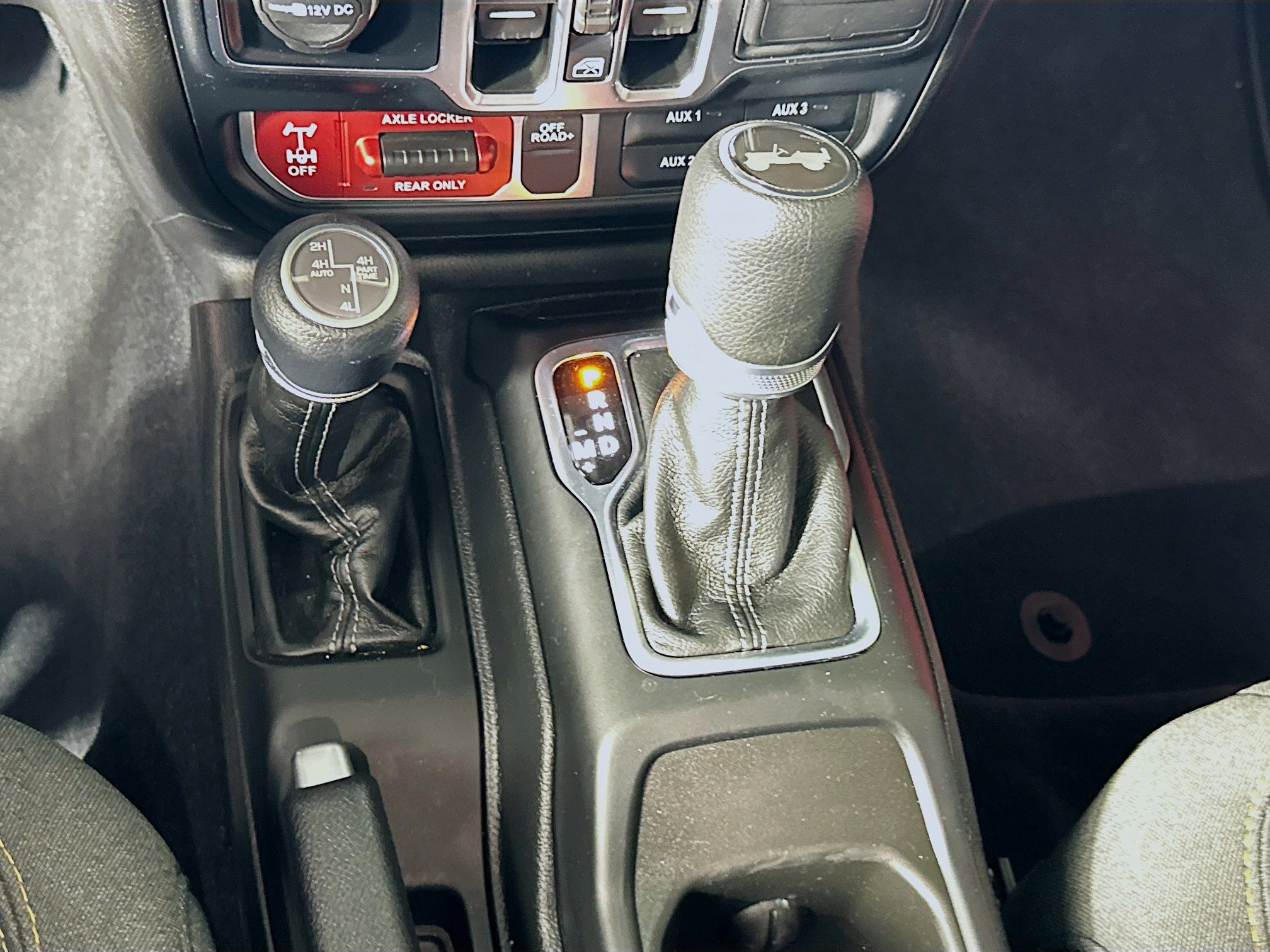 Used 2024 Jeep Wrangler Willys image 24