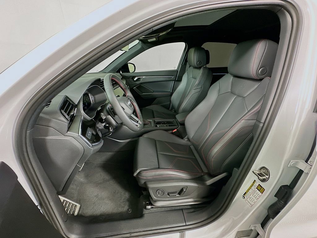 Used 2025 Audi Q3 2.0T Premium Plus w/ Premium Plus Package image 20
