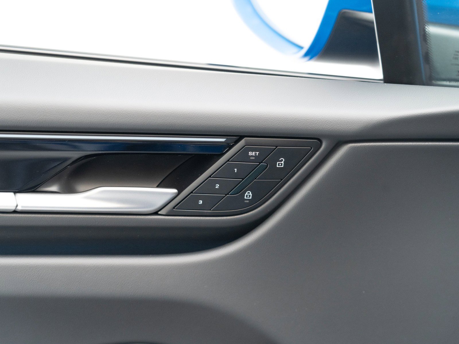 New 2026 Porsche Macan Electric image 21