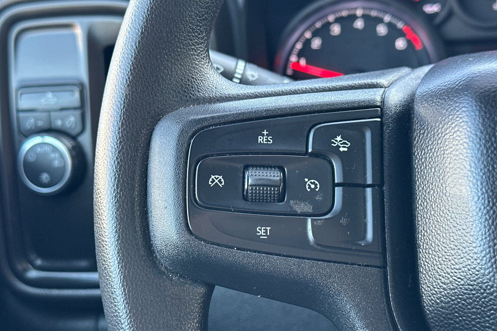 Certified 2022 Chevrolet Silverado 1500 Custom image 30