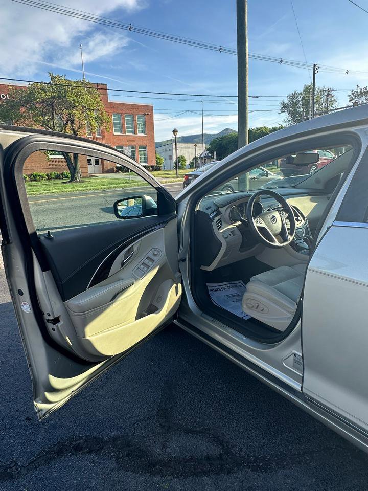 Used 2014 Buick LaCrosse FWD image 12