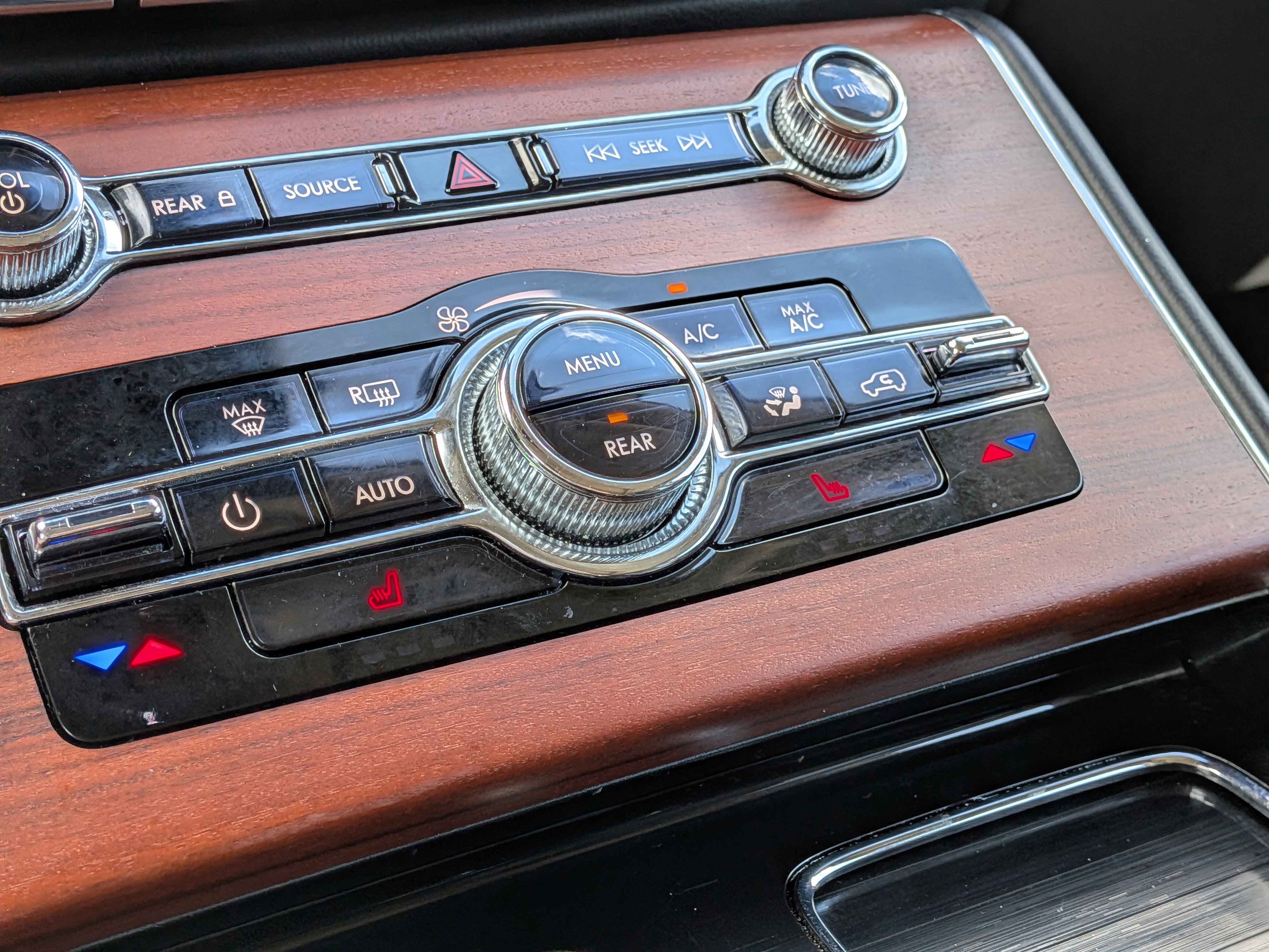 Used 2023 Lincoln Aviator Reserve image 36