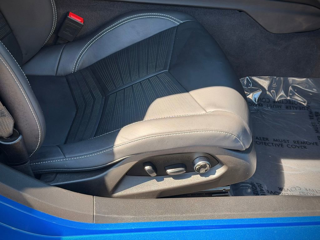 Used 2025 Chevrolet Corvette Stingray Premium Cpe w/ 3LT image 17