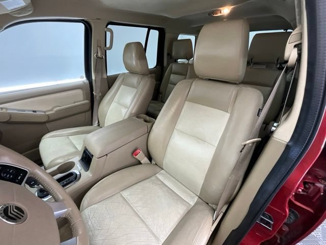 Used 2010 Mercury Mountaineer AWD image 4