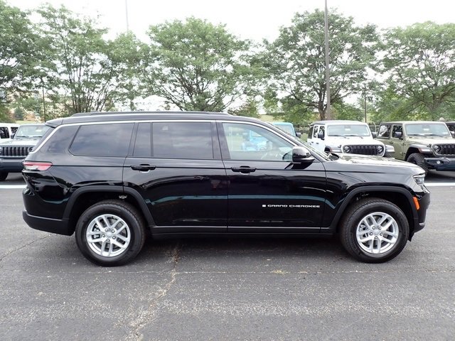 New 2025 Jeep Grand Cherokee L Laredo w/ Luxury Tech Group I image 8