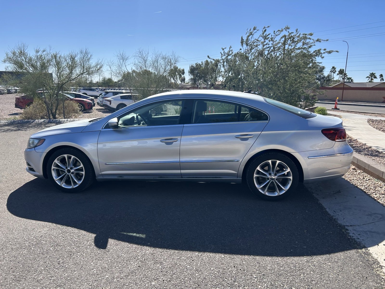 Used 2016 Volkswagen CC Trend image 6
