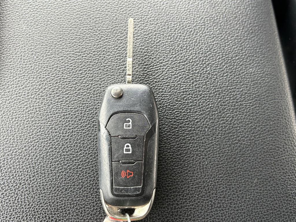 Used 2024 Ford F150 XLT w/ Mobile Office Package image 26