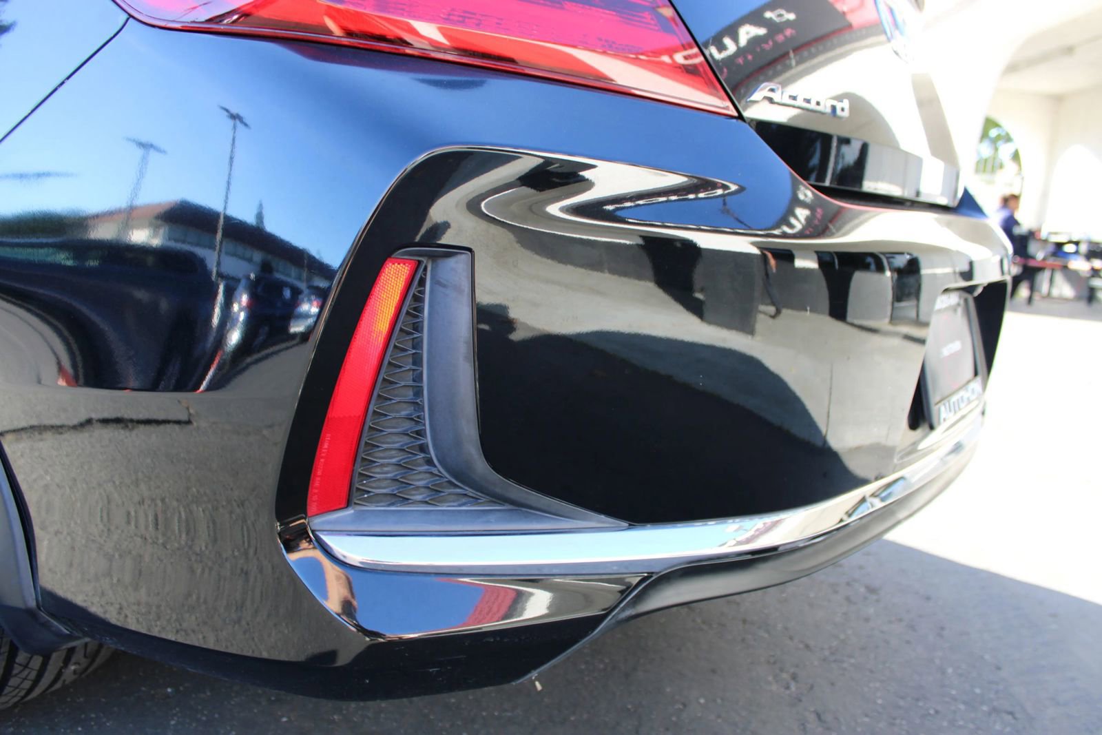 Used 2017 Honda Accord EX-L image 13