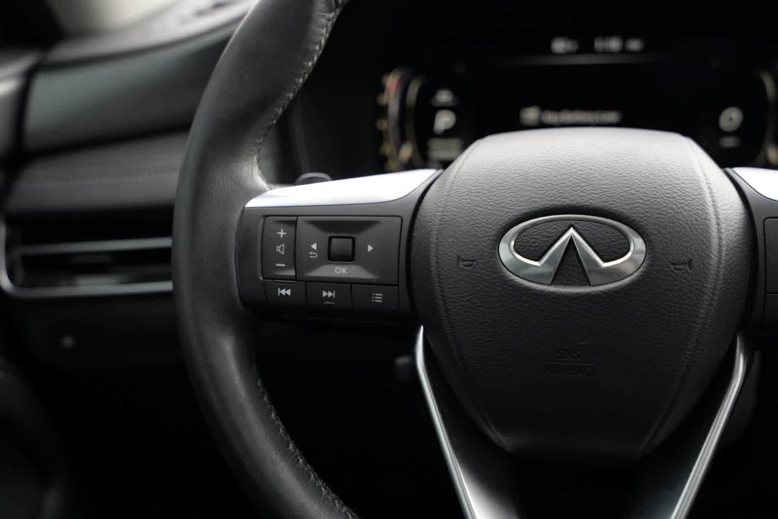 Used 2023 INFINITI QX60 Luxe w/ Cargo Package FWD image 10