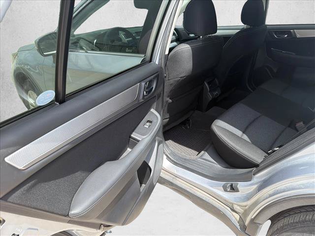 Used 2019 Subaru Outback 2.5i Premium w/ Protection Package #1 AWD/4WD image 17