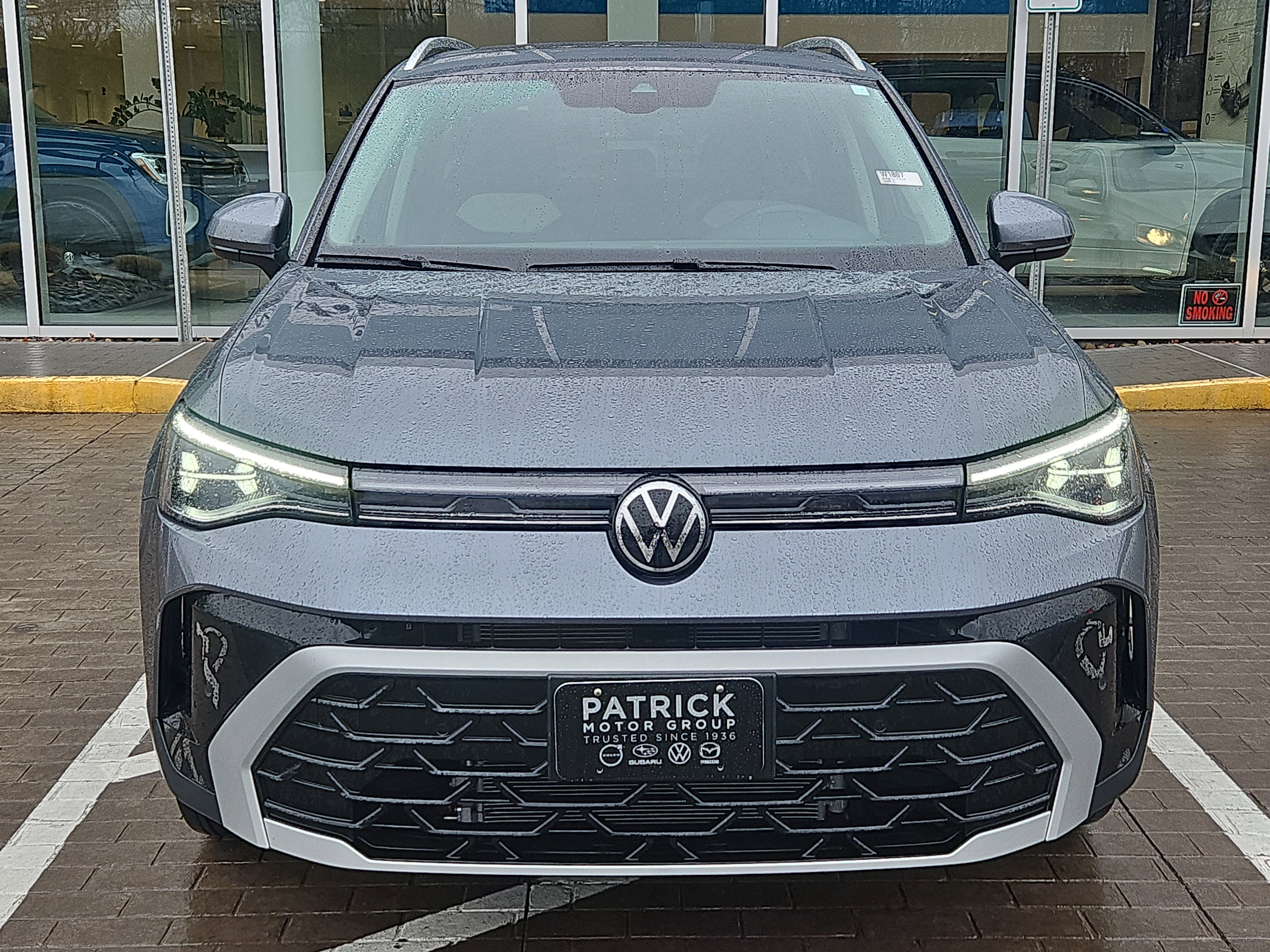 Used 2025 Volkswagen Taos SEL image 25