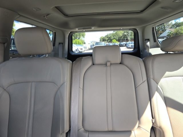 Used 2022 Jeep Wagoneer Series III w/ Premium Group I AWD/4WD image 18