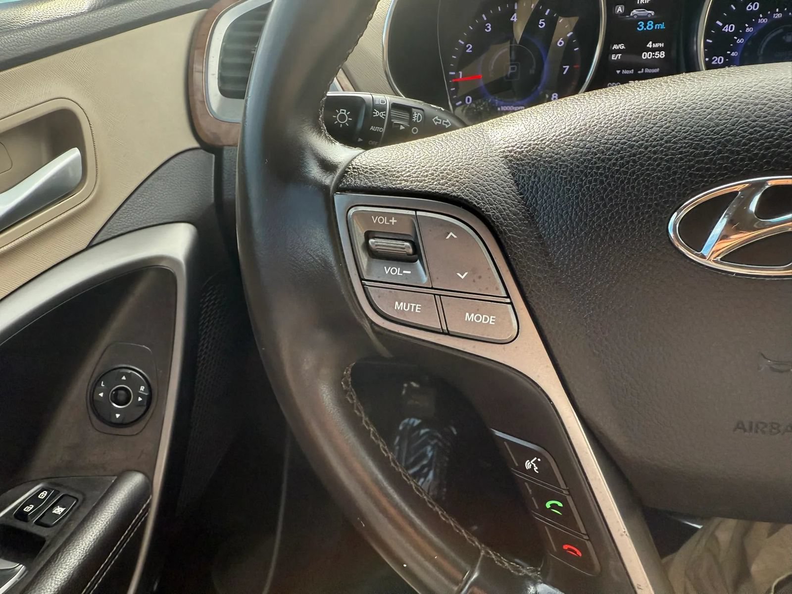 Used 2013 Hyundai Santa Fe Sport 2.0T FWD image 26