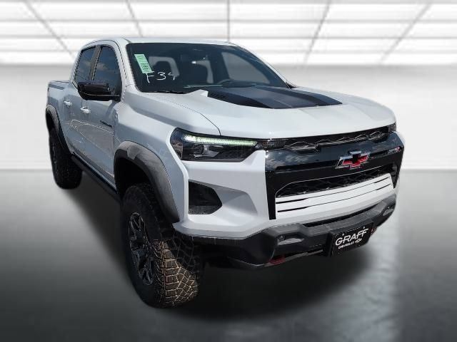 New 2026 Chevrolet Colorado ZR2 w/ Technology Package AWD/4WD image 1