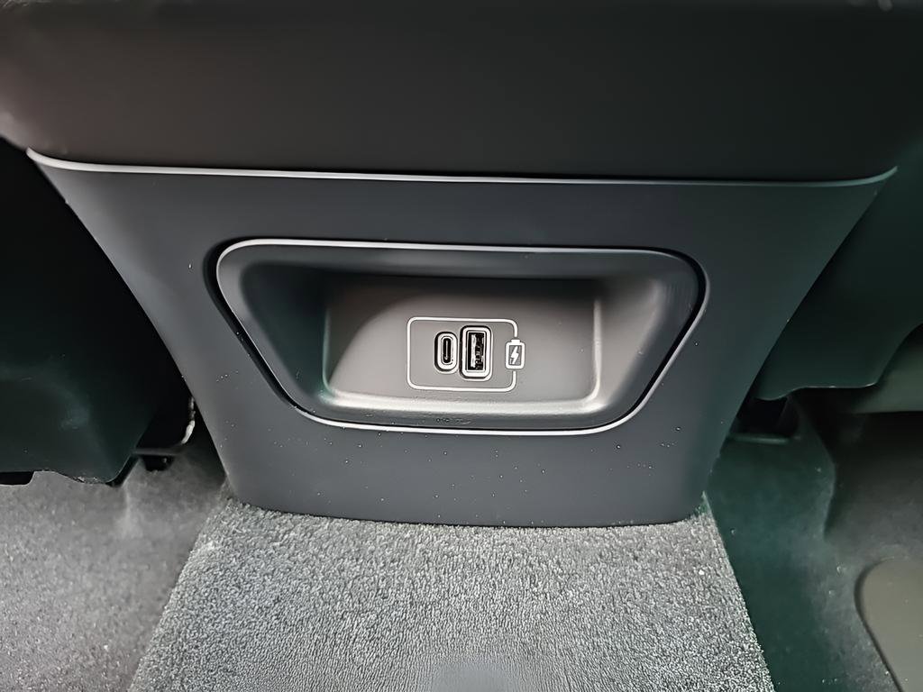 New 2024 Maserati Grecale GT image 28