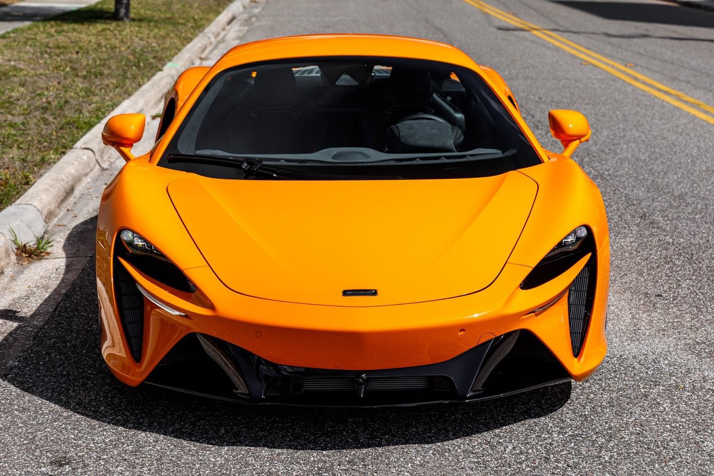New 2026 McLaren Artura RWD image 17