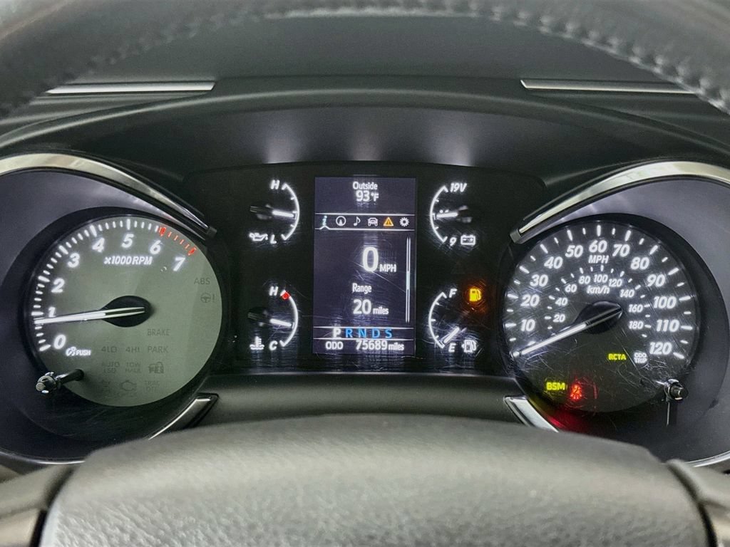 Used 2018 Toyota Sequoia TRD Sport AWD/4WD image 14