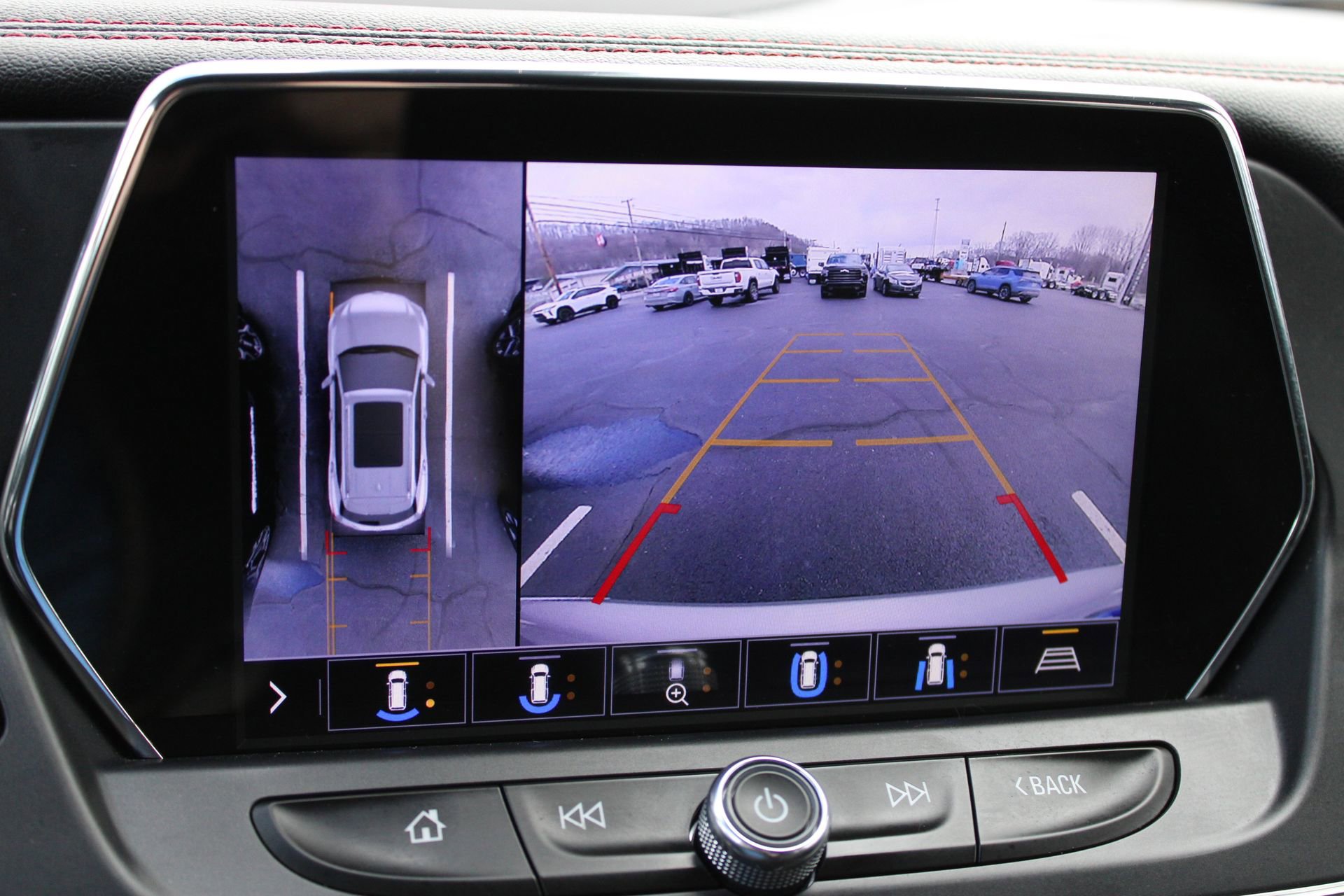 Used 2020 Chevrolet Blazer RS FWD image 39