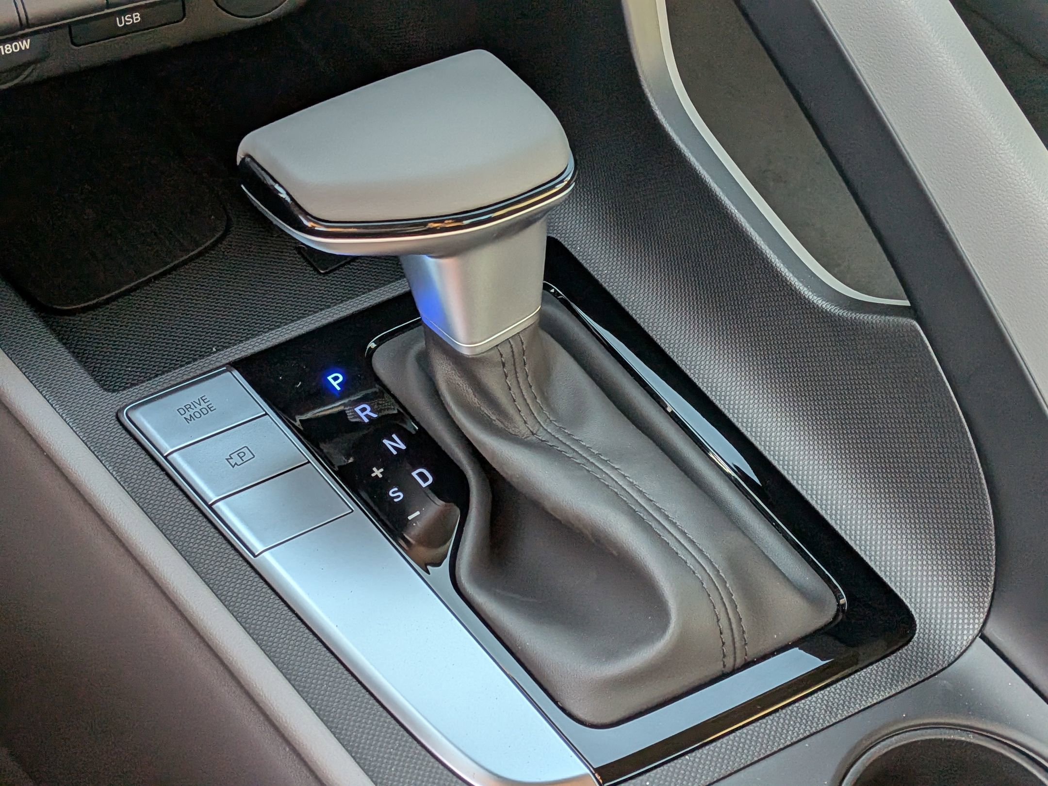 New 2026 Hyundai Elantra Sport FWD image 14