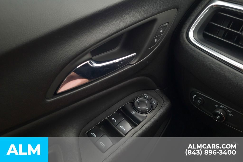 Used 2024 Chevrolet Equinox LT FWD image 33