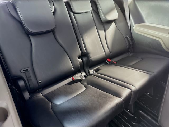 Used 2025 Kia Carnival SX FWD image 23