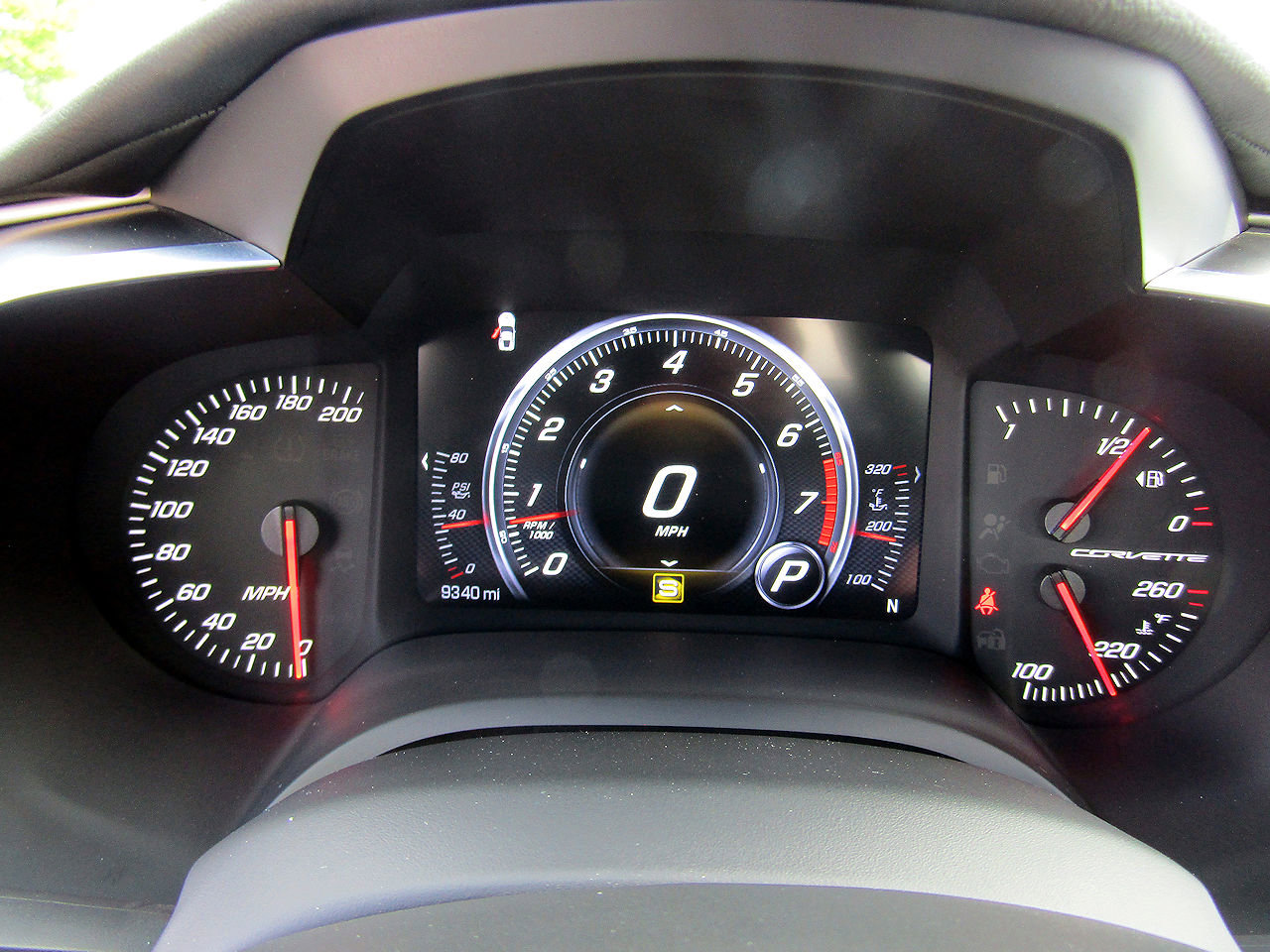 Used 2017 Chevrolet Corvette Stingray Convertible w/ 2LT Preferred Equipment Group image 18