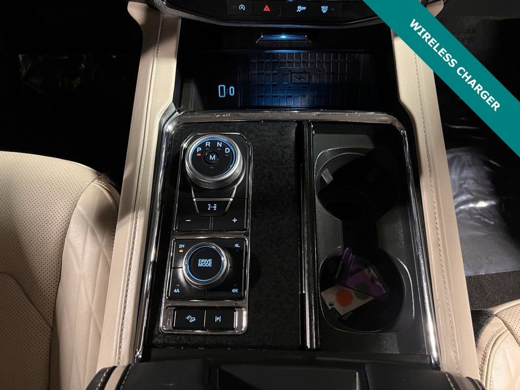 Used 2023 Ford Expedition Platinum AWD/4WD image 19