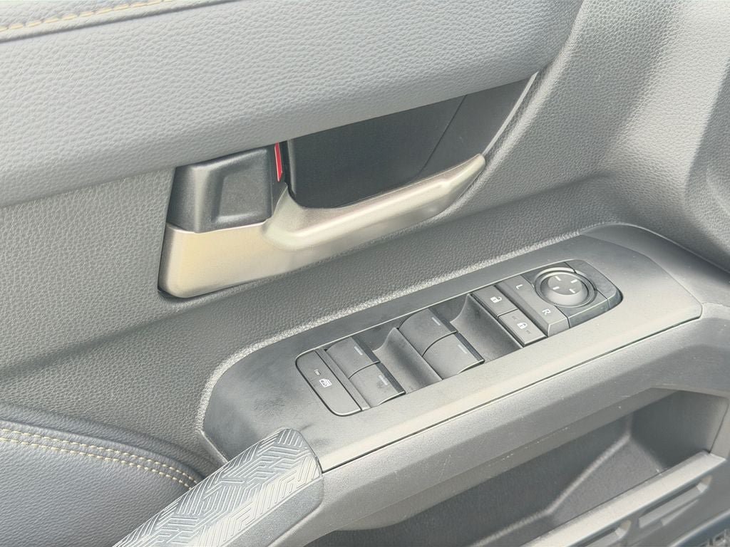 Used 2024 Toyota Tacoma Limited w/ Limited Package (LT) AWD/4WD image 21