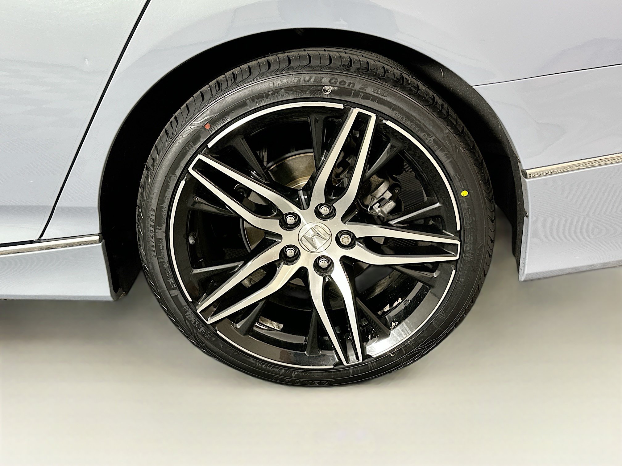 Used 2021 Honda Accord Touring image 11