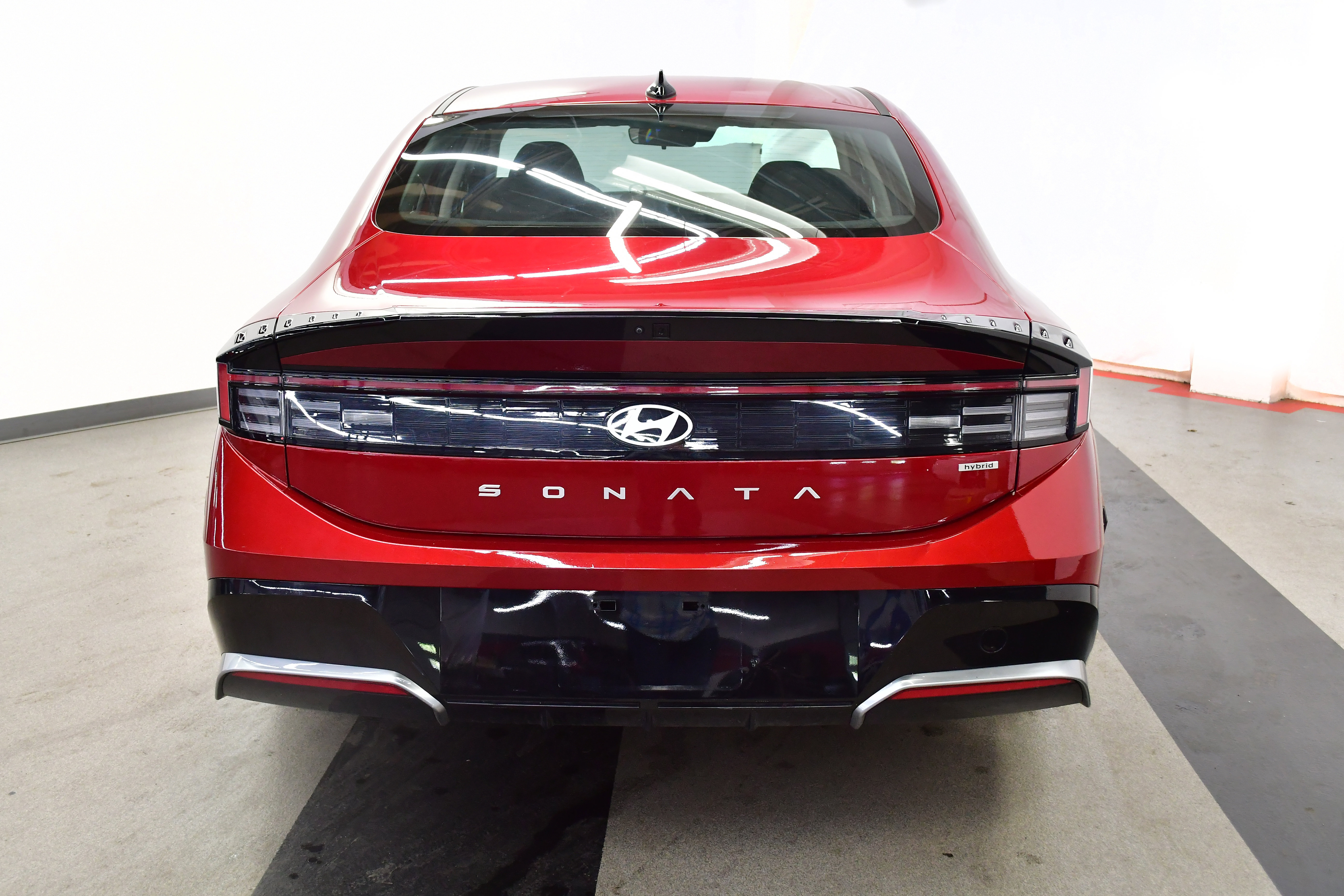 Used 2025 Hyundai Sonata SEL FWD image 6