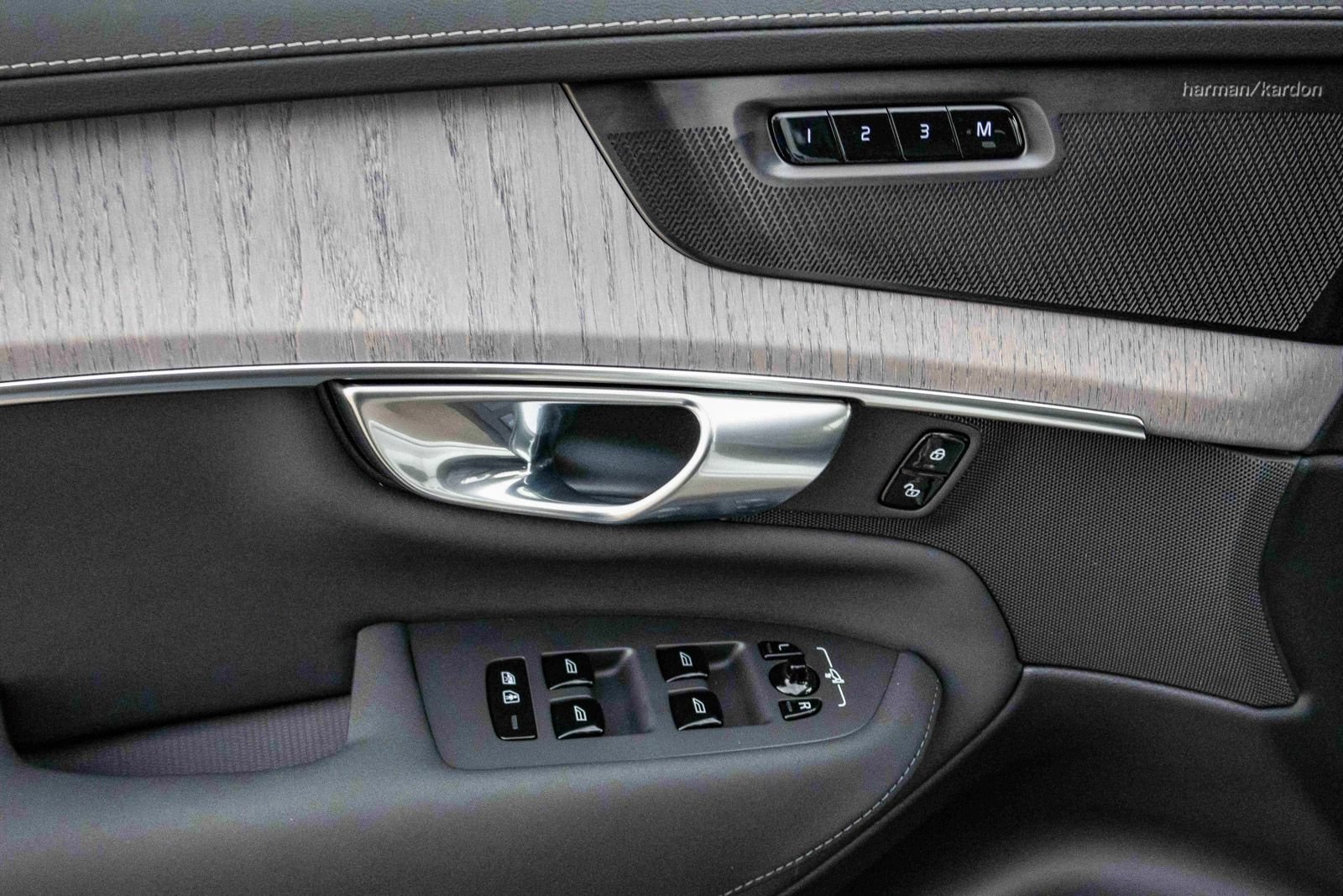 New 2026 Volvo XC90 B6 Ultra w/ Lounge Package AWD/4WD image 31