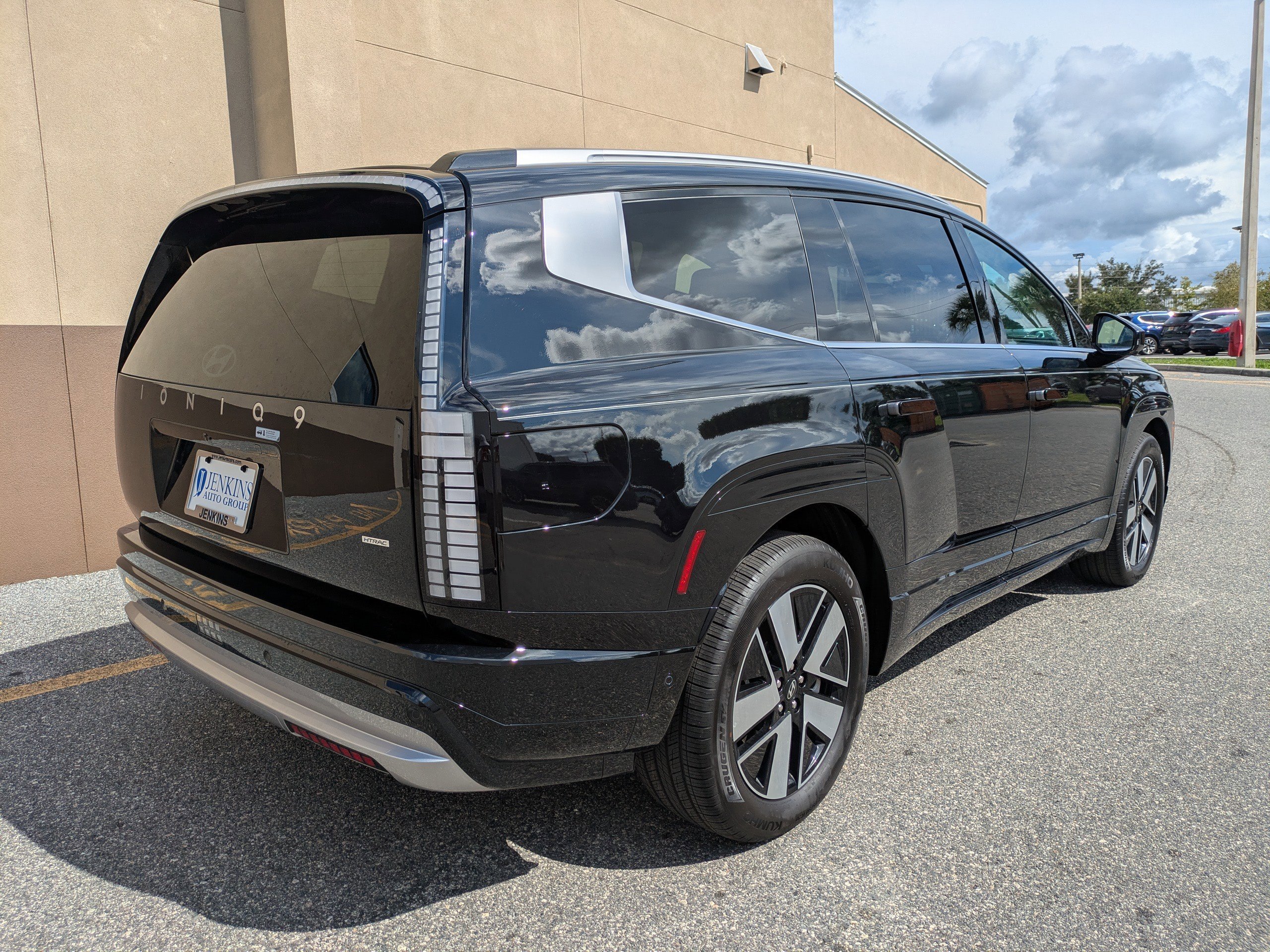 New 2026 Hyundai Ioniq 9 SEL image 5