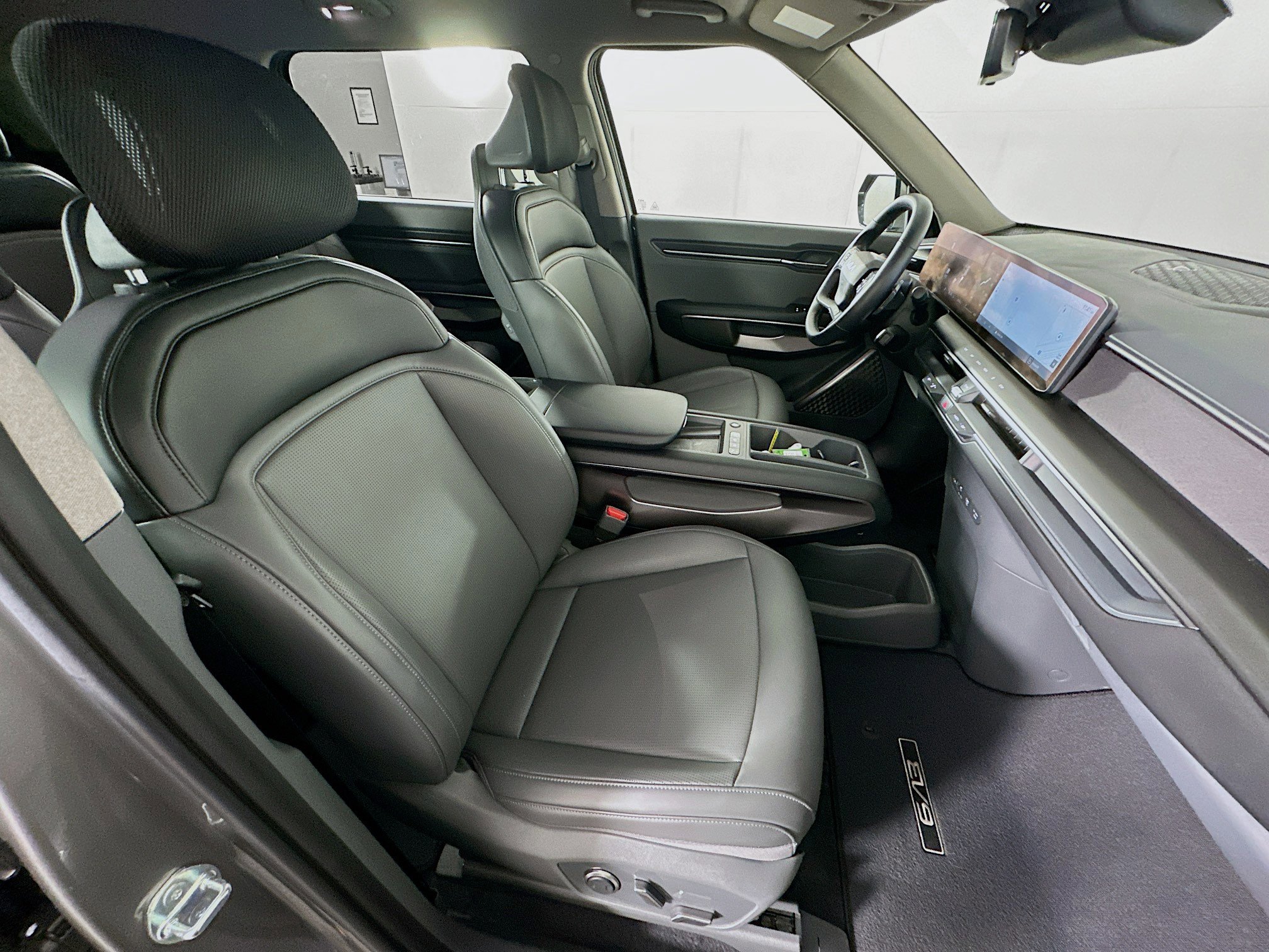 Used 2024 Kia EV9 Light Long Range image 32