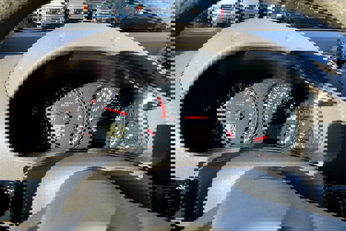 Used 2008 Nissan Frontier SE w/ SE Value Truck Pkg image 14