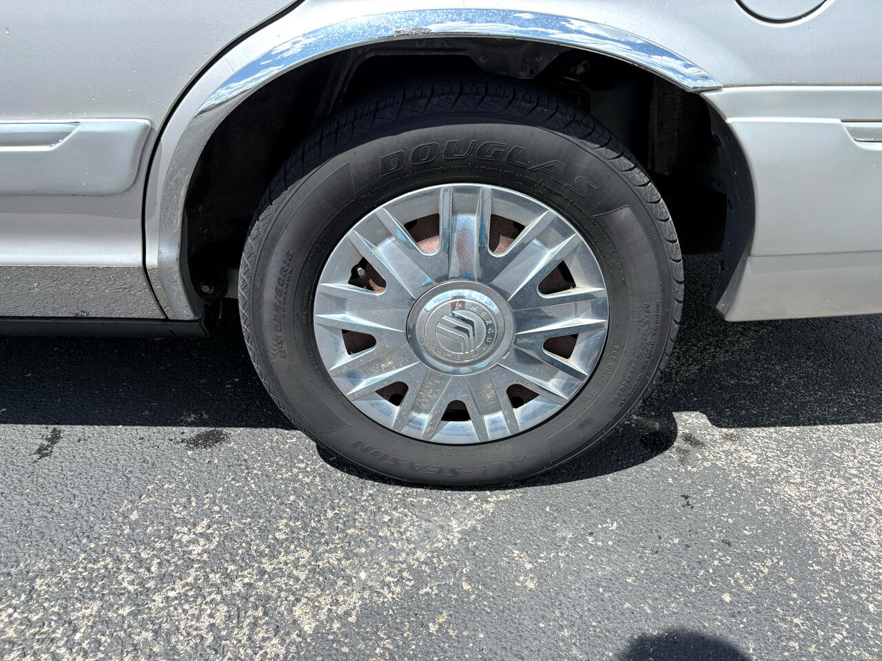 Used 2005 Mercury Grand Marquis GS image 11