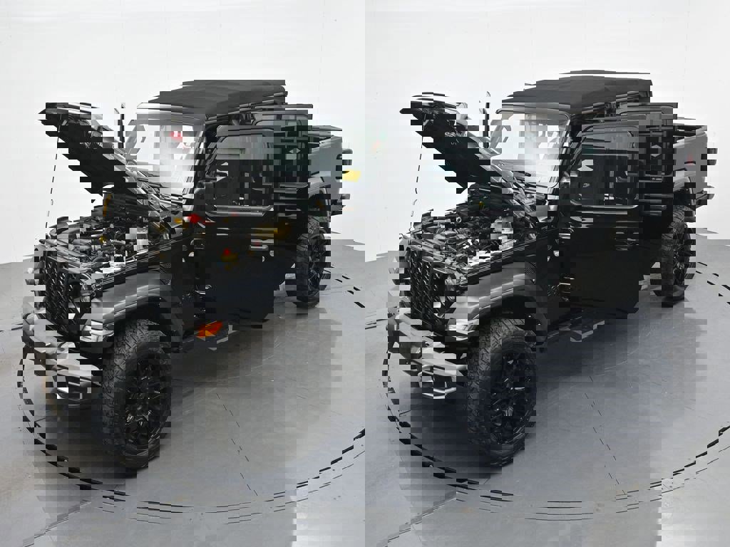 Used 2023 Jeep Gladiator Sport AWD/4WD image 33