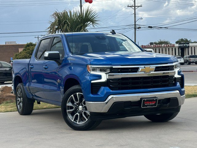 Used 2022 Chevrolet Silverado 1500 LT RWD image 2