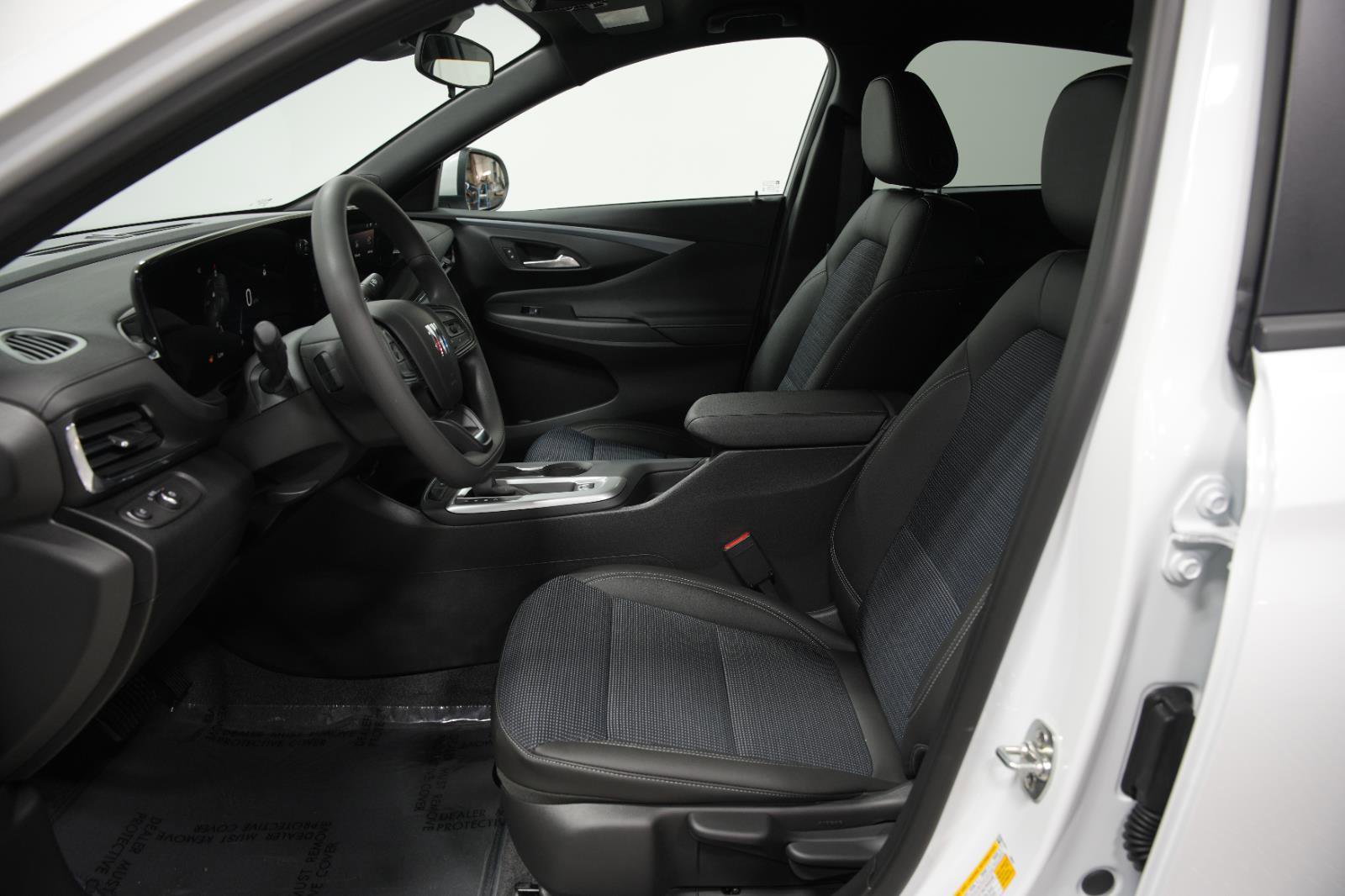 New 2025 Buick Envista Preferred image 25