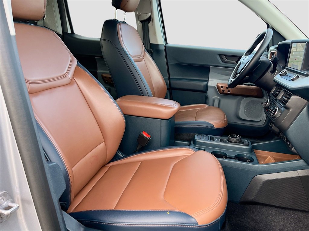 Used 2023 Ford Maverick Lariat w/ Lariat Luxury Package image 28