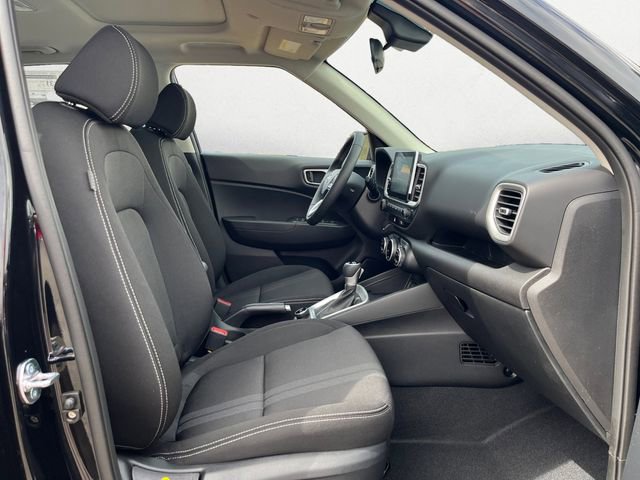 New 2026 Hyundai Venue SEL FWD image 15