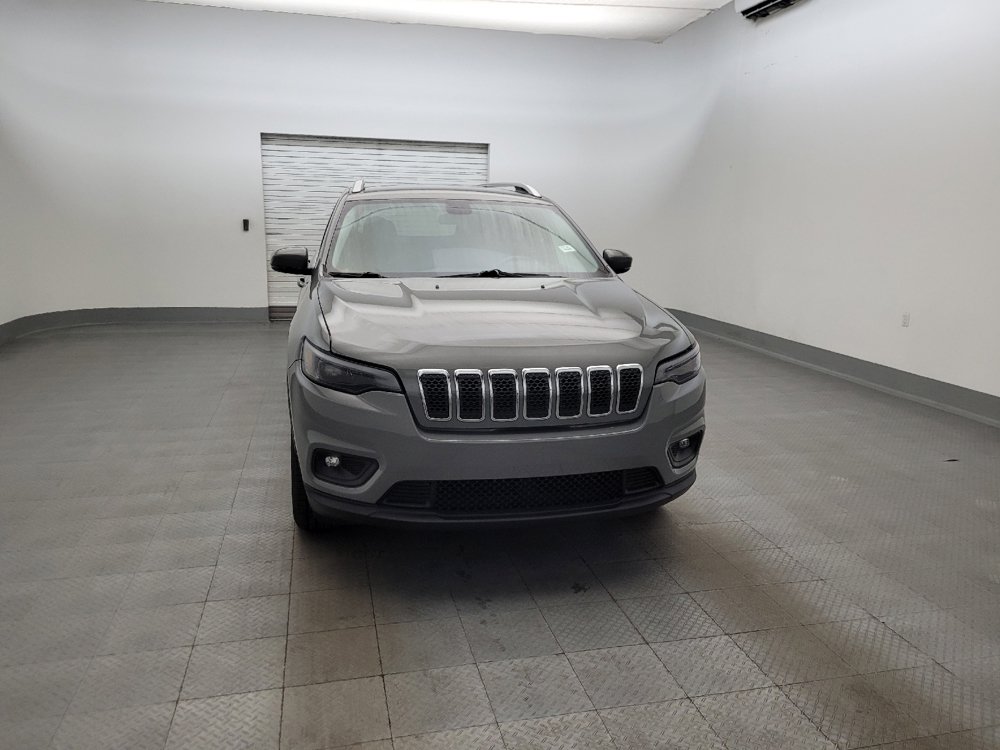 Used 2019 Jeep Cherokee Latitude Plus AWD/4WD image 14