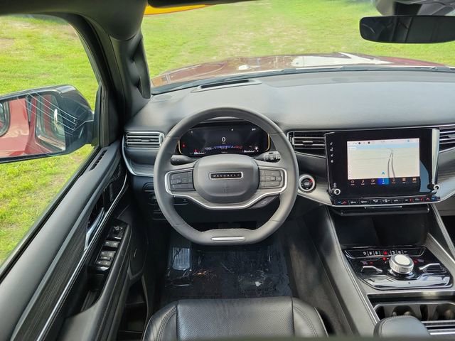 Used 2023 Jeep Wagoneer L Series III w/ Preferred Equipment Group AWD/4WD image 28