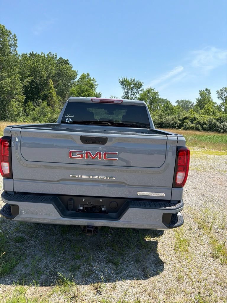 Used 2024 GMC Sierra 1500 Elevation AWD/4WD image 4